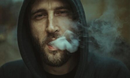 5 распространенных мифов о сигаретах и курении